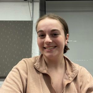 Meet your Posher, Julia